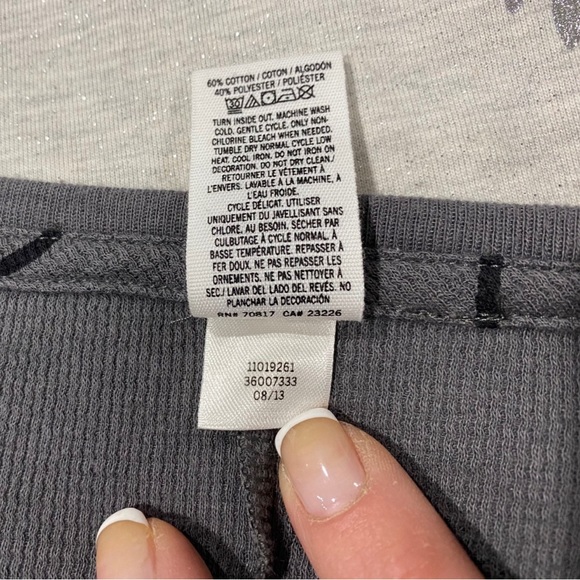 RARE VS PINK SMILEY FACE THERMAL ONESIE NWOT - Picture 6 of 6